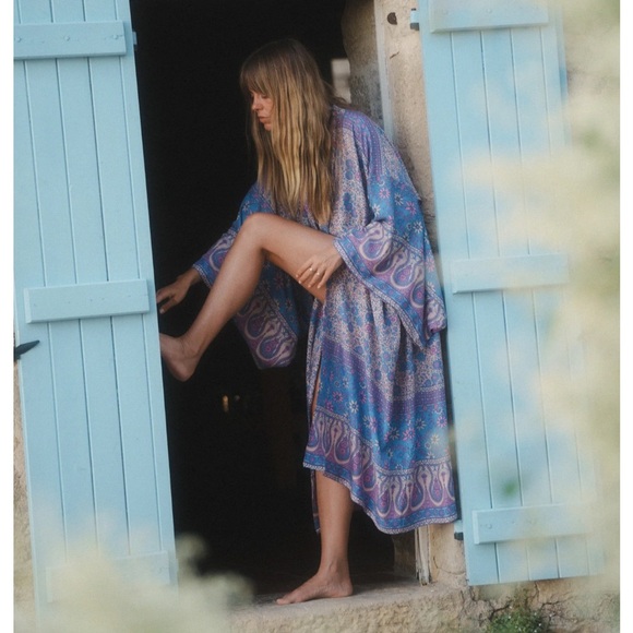 Spell and the Gypsy Boho blossom maxi kimono new with tags - Picture 3 of 5